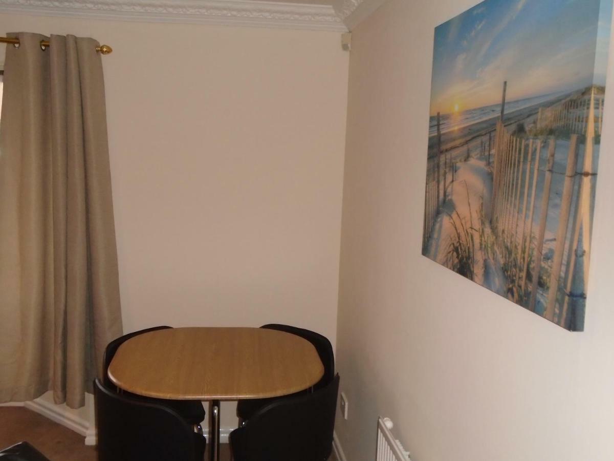 Clydebank Apartment Glasgow Exterior foto